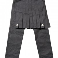 マスターマインド ブラック コム デ ギャルソンのパンツ。コム デ ギャルソンのスカートパンツをマスターマインドらしくカスタマイズ