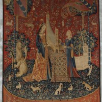 タピスリー《貴婦人と一角獣「聴覚」》 （部分）1500年頃　羊毛、絹フランス国立クリュニー中世美術館所蔵