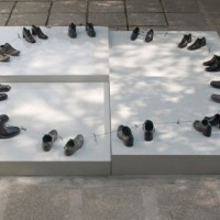 ́O my friends, there are no friendś / 2011/ 12 Pairs of Bronze Shoes, 300cm diameter circle