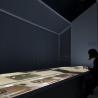「京都菊の井」「銀座久兵衛」などと協力して製作した映像がカウンターに投影される