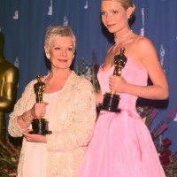 98年にアカデミー賞主演女優賞を受賞したグウィネス・パルトローと、助演女優賞を受賞したジュディ・ディンチ