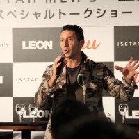 イベント冒頭からファッションについて熱く語るジローラモ氏