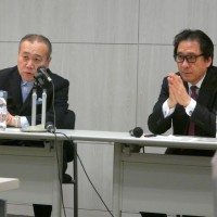 左より、クール・ジャパン推進機構太田伸之社長、ジェトロの石毛博行理事長