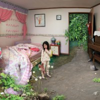 ウォン・ソンウォン《寝坊して》（「7歳の私」シリーズより）2010年 Cプリント86×120cm
