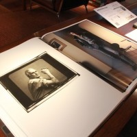 アニー・リーボヴィッツの巨大写真集「SUMO BOOK」