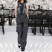 LOOK 15,EMBROIDERED SLATE JACQUARD SILK TOP WITH SLATE SILK PANTS.