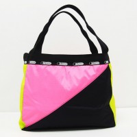 ビーチ コレクション（Blocked Small Shaka Tote 1万3,200円）