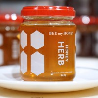 近藤養蜂場が提供するBEE my HONEYシリーズの「ハーブはちみつ」
