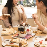 「マックスブレナー チョコレートバー 広尾プラザ店」でパーティーメニューが日本初登場