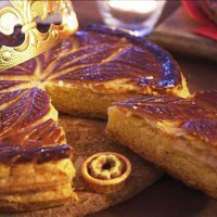 フランスの伝統菓子「ガレット デ ロワ」