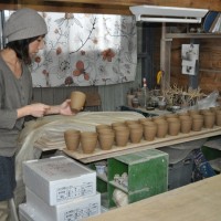沖縄を訪れた際、陶芸の魅力にはまって移住を決意したという