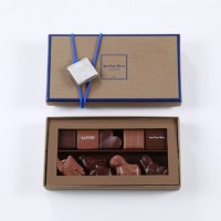 エヴァンの定番ボンボンショコラにハート形のギモーヴと、限定ショコラを組み合わせたボックスも登場