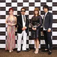 「東京ミュゼ」に出演したキャスト。（左から）叶美香、鈴木雅之、富岡佳子、斎藤工