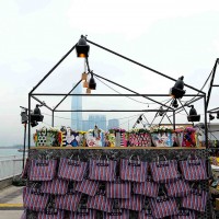 20周年記念プロジェクトの一環として「マルニ・ルーフ・マーケット」を香港で開催。