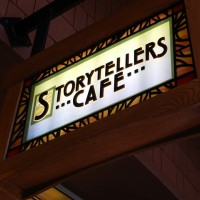 ディズニー・グランド・カリフォルニアン・ホテル＆スパ 1Fの「ストーリーテラー・カフェ」