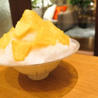 「賚果 | RAIKA」の大人のためのかき氷（レモン、マンゴー、桃、プラム、パイナップル）