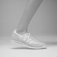 「adidas Originals by HYKE」の第2弾となる15AWコレクションが伊勢丹新宿他で先行発売
