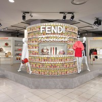 フェンディは16SSコレクションのアイテムを紹介するポップアップイベント「フラワーランド」を伊勢丹新宿店本館1Fステージ1で開催する