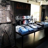 ジル・サンダー16SSカプセルコレクションを紹介する『「FIRE」made in Japan』（伊勢丹新宿店本館1階ザ・ステージ）