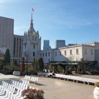 日本橋三越本店の屋上にバーベキューテラス「日本橋」がオープン