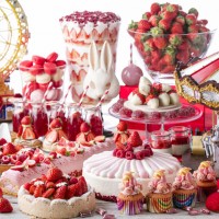 ヒルトン東京で苺づくしのデザートの祭典「ストロベリーデザートフェア」が開催