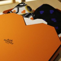 「ブリッド・ドゥ・ガラ・ラブ」のための特別な“ハート型”オレンジボックス