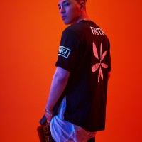 フェンディがBIGBANG・SOLとコラボレーショしたカプセルコレクション「フェンディ フォー ヨンベ」を発表