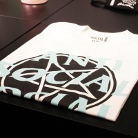 アンチ ソーシャル ソーシャル クラブ（ANTI SOCIAL SOCIAL CLUB）とのコラボレーションTシャツ