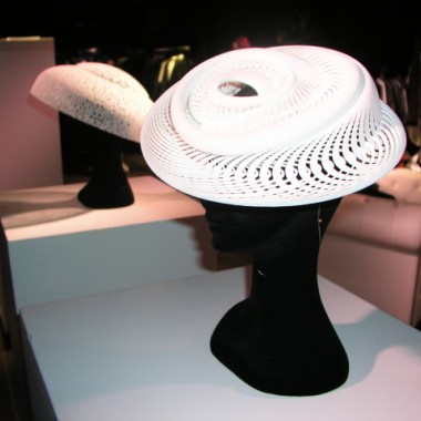 世界初、3Dプリンターで作られた帽子