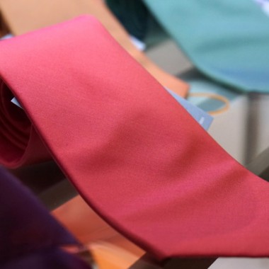日本橋三越で、日本の絹の歴史を紡ぐ「宝絹」展。富岡製糸場の模型も登場