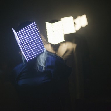 エスパス ルイ・ヴィトン東京でピエール・ユイグの個展スタート。架空の人物による“実験”映像を公開