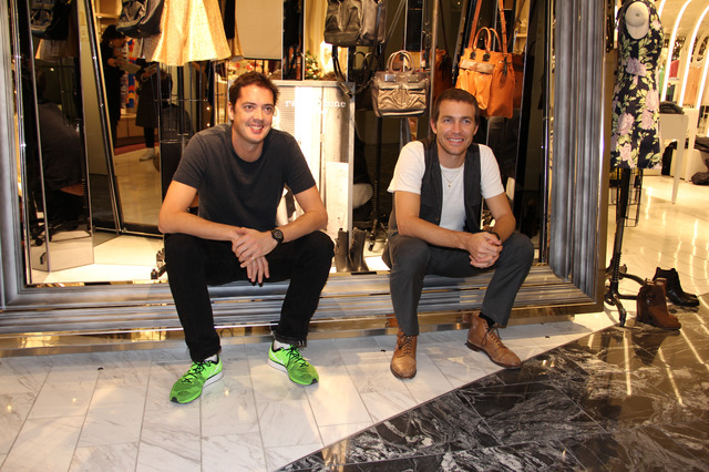 ラグ＆ボーンのデザイナー、マーカス・ウェインライト(左)とデヴィッド・ネヴィル(右)