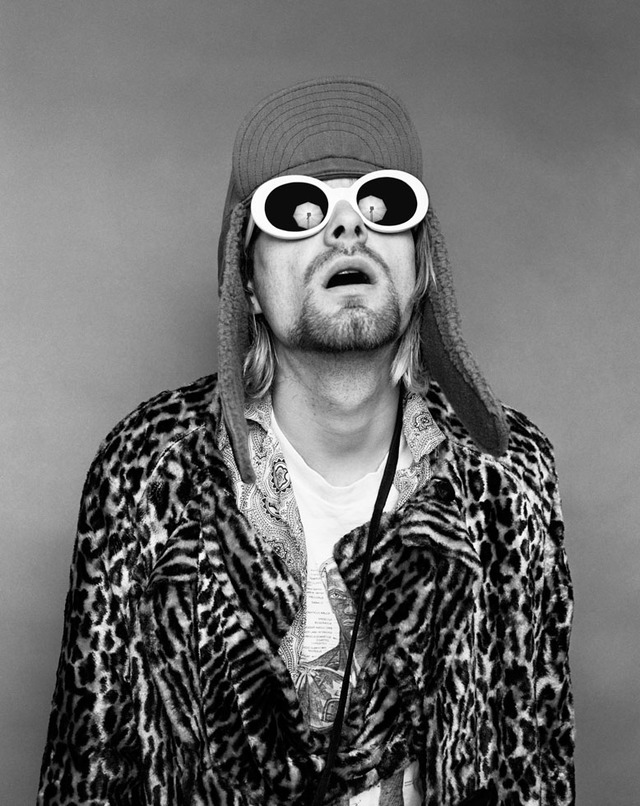 グランジロックの代表的バンド「ニルヴァーナ（Nirvana）」のボーカル兼リードギターを務めたカート・コバーン