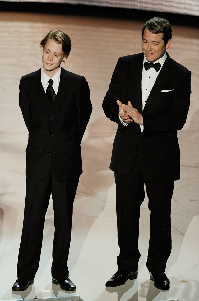 2010年アカデミー賞授賞式に登場したマコーレー・カルキンとマシュー・ブロデリック