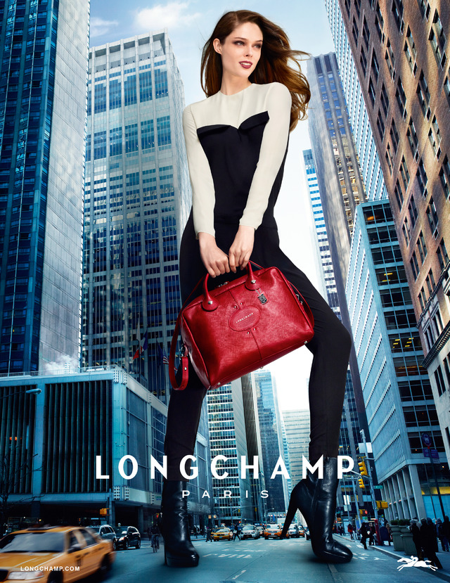 ロンシャン秋冬広告でモデルのココ・ロシャがNY闊歩