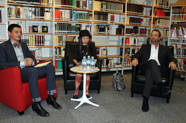 左／「ヘア・フォン・エーデン」デザイナーのベント・アンジェロ・イェンセン、右／東京ドイツ文化センターのライムント・ヴェルデマン所長