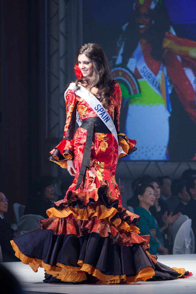 2013ミス・インターナショナルはフィリピン代表ベア・ローズ・サンチャゴ（Bea Rose Santiago）に決定