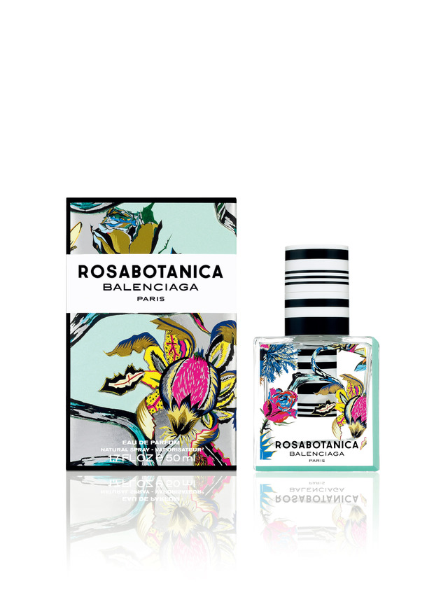 バレンシアガの新香水「ローザボタニカ」