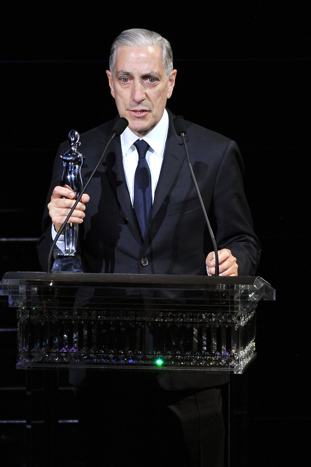 メディア賞のポール・カヴァコ