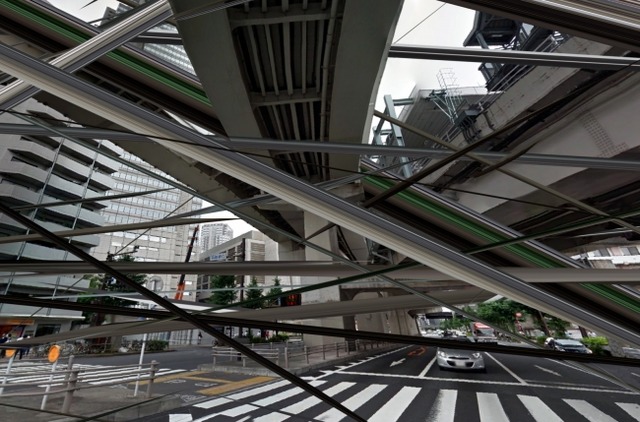 アツコバルーで開催される『東京乱建築』（オリヴィエ・ラツィ）