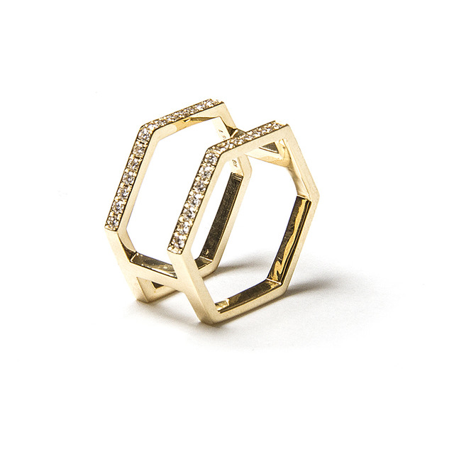 「六角リング（Hexagon Ring）」（16万円）