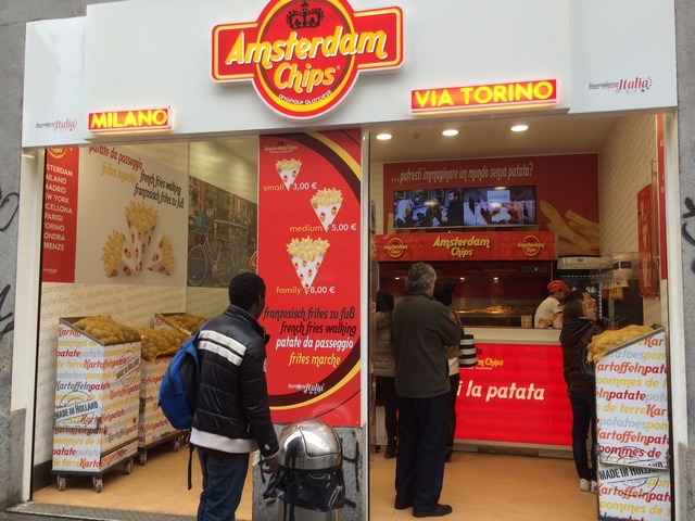 ミラノで大人気のフライドポテト店「アムステルダムチップス」