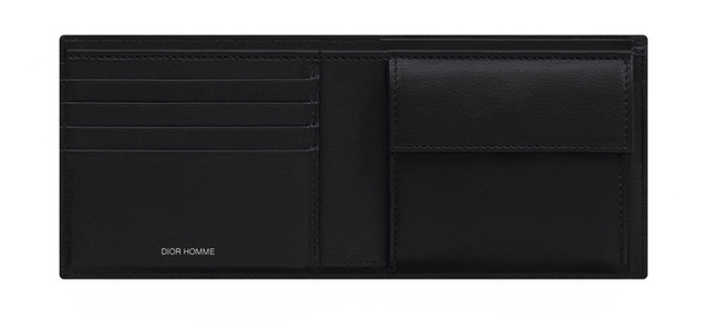 2つ折財布 W11.5cm×H9.5cm 4万4,000円／ディオール オム