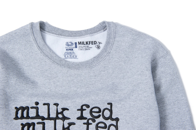 「ミルクフェド（MILKFED.）」20周年記念アニバーサリーアイテム／スウェット（1万円）
