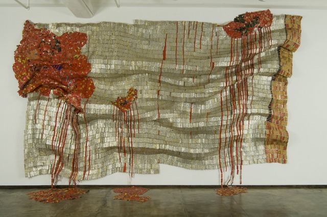 《Bleeding Takari II》 2007 Collection of The Museum of Modern Art (MoMA)参考図版 （c）El Anatsui