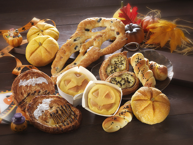 グルメブティック メリッサではハロウィンをテーマにしたケーキやパン全12種を販売する「ハロウィンフェスタ」を開催