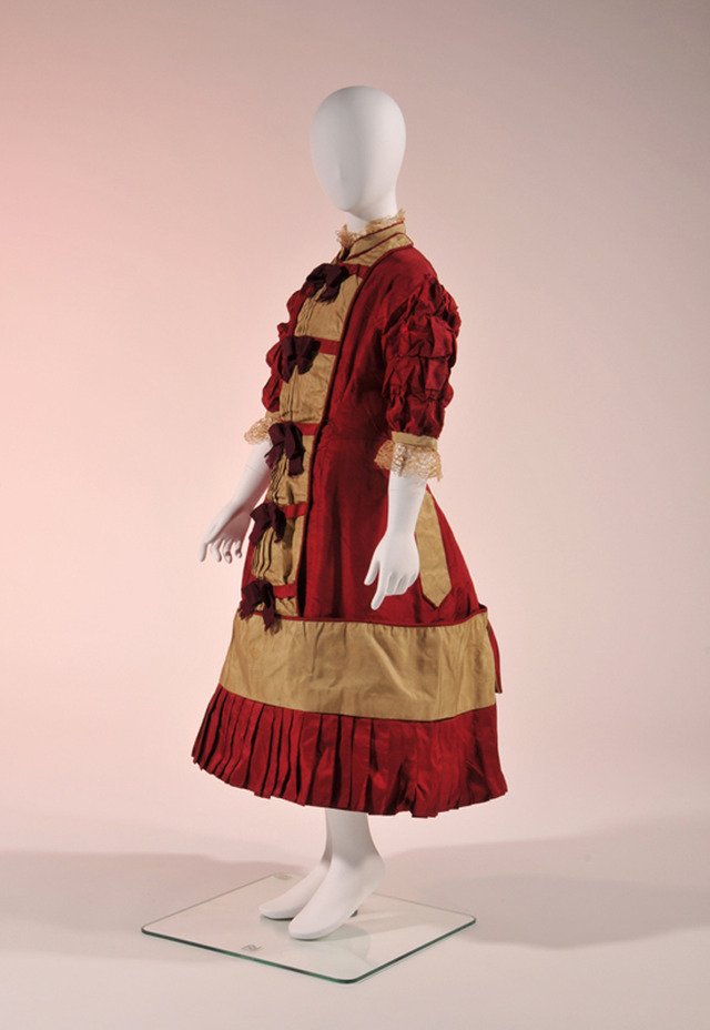少女用ワンピース・ドレス 1870年代後半‐1880年代初頭 藤田真理子氏蔵
