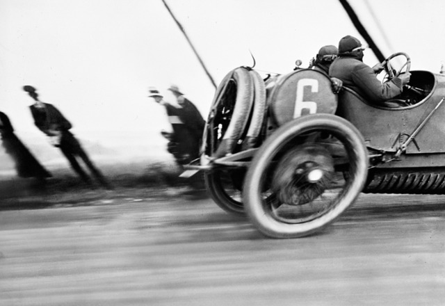 《レーシングカー「ドラージュ」、A.C.F.グランプリ　ル・トレポー》1912年6月26日