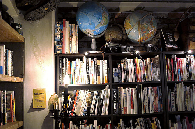 本との出会いは人生のスパイス！村上春樹の本で世界への扉を開かれた東京・駒沢の「体験する書店」を訪ねて