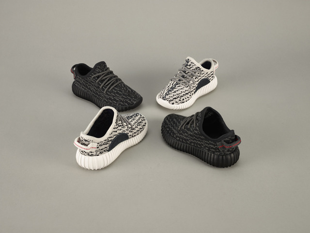 adidas Originals by KANYE WESTから初のキッズ用サイズシューズ「YEEZY BOOST 350 INFANT」が登場